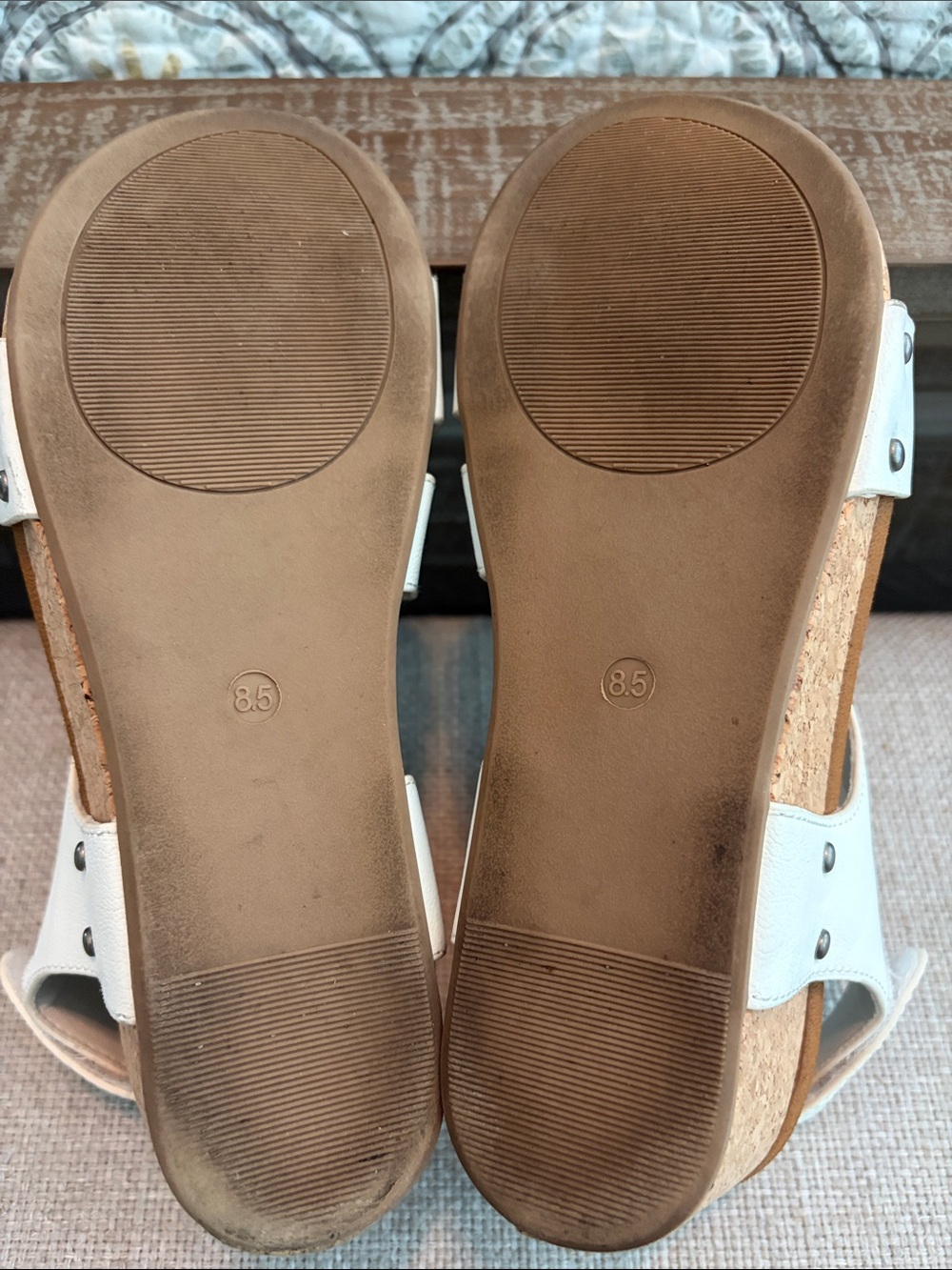 Very G white faux leather sandals, size 8.5. - Picture 9 of 10